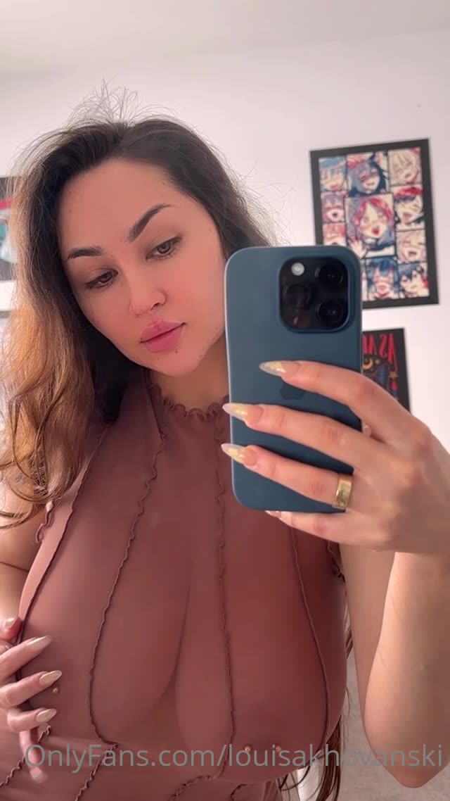 Louisakhovanski Louisakhovanski nude Instagram photo 18 — @louisakhovanski leaked