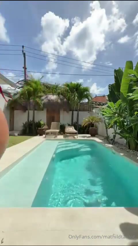 Tantottwinspaulinepopstantotmathildemathildtantot nude Instagram photo 13 — @tantottwinspaulinepopstantotmathildemathildtantot leaked