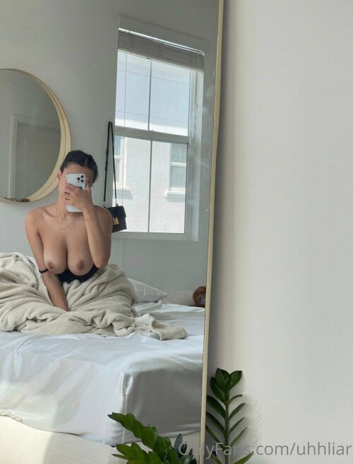 Uhhliar — nude Instagram girl @uhhliar
